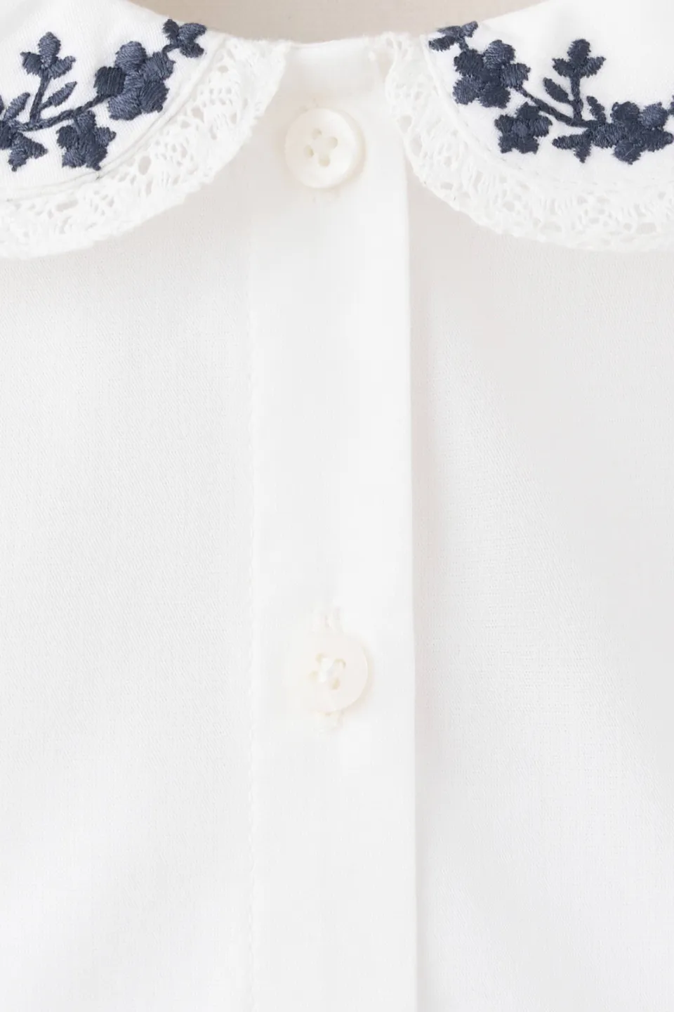 Mango Kids blouse met broderie wit blauw, foto 5