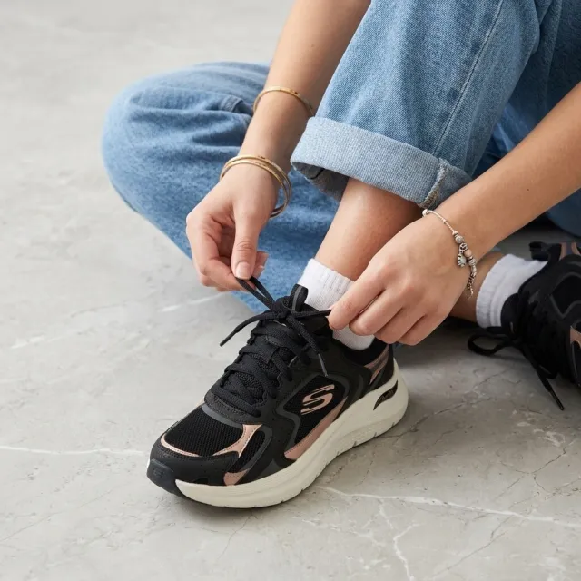 Skechers Skechers Arch Fit 2.0 Vintage Luxe Sneakers zwart