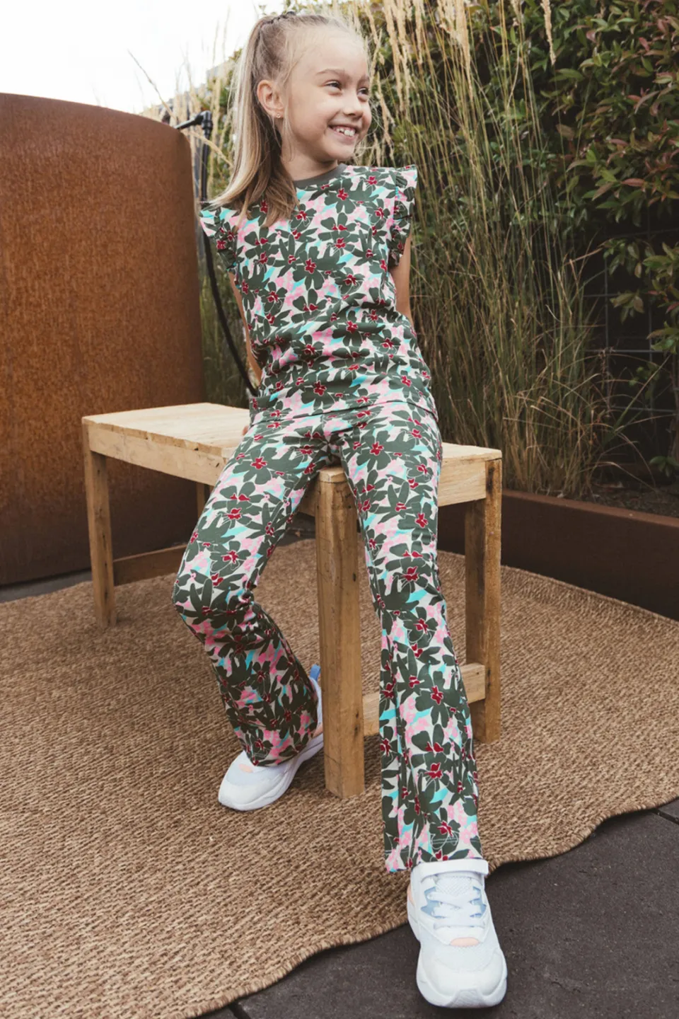 TYGO & vito flared broek bloemenprint olijfgroen/roze, foto 5