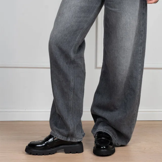 POSH by Poelman chunky lakleren loafers - zwart