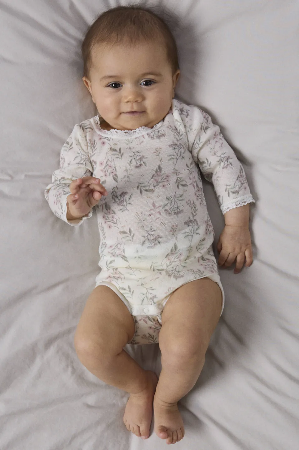 NAME IT BABY gebloemde romper met wol - ecru Ecru/roze