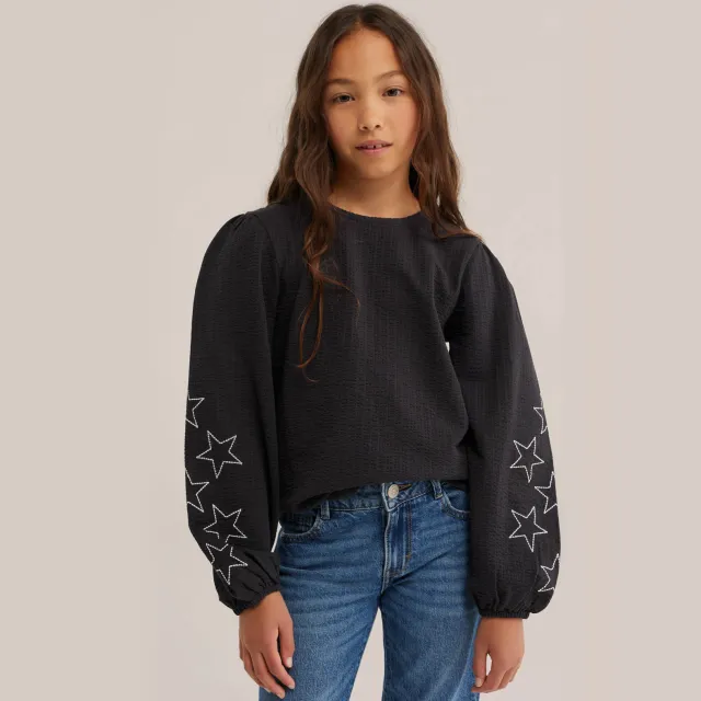 WE Fashion blousetop met borduursels en sterren zwart