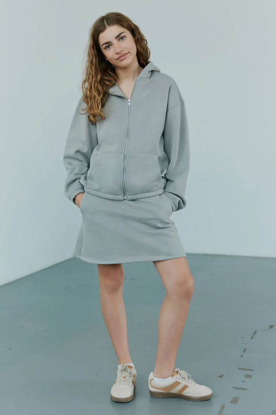 Sofie Schnoor korte rok grijs