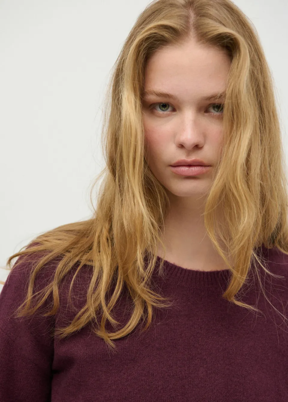 Mango TEEN gebreide trui met wol - donkerrood, foto 5