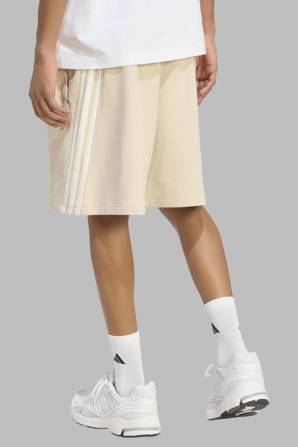Adidas Sportswear loose fit sweatshort ecru, foto 5