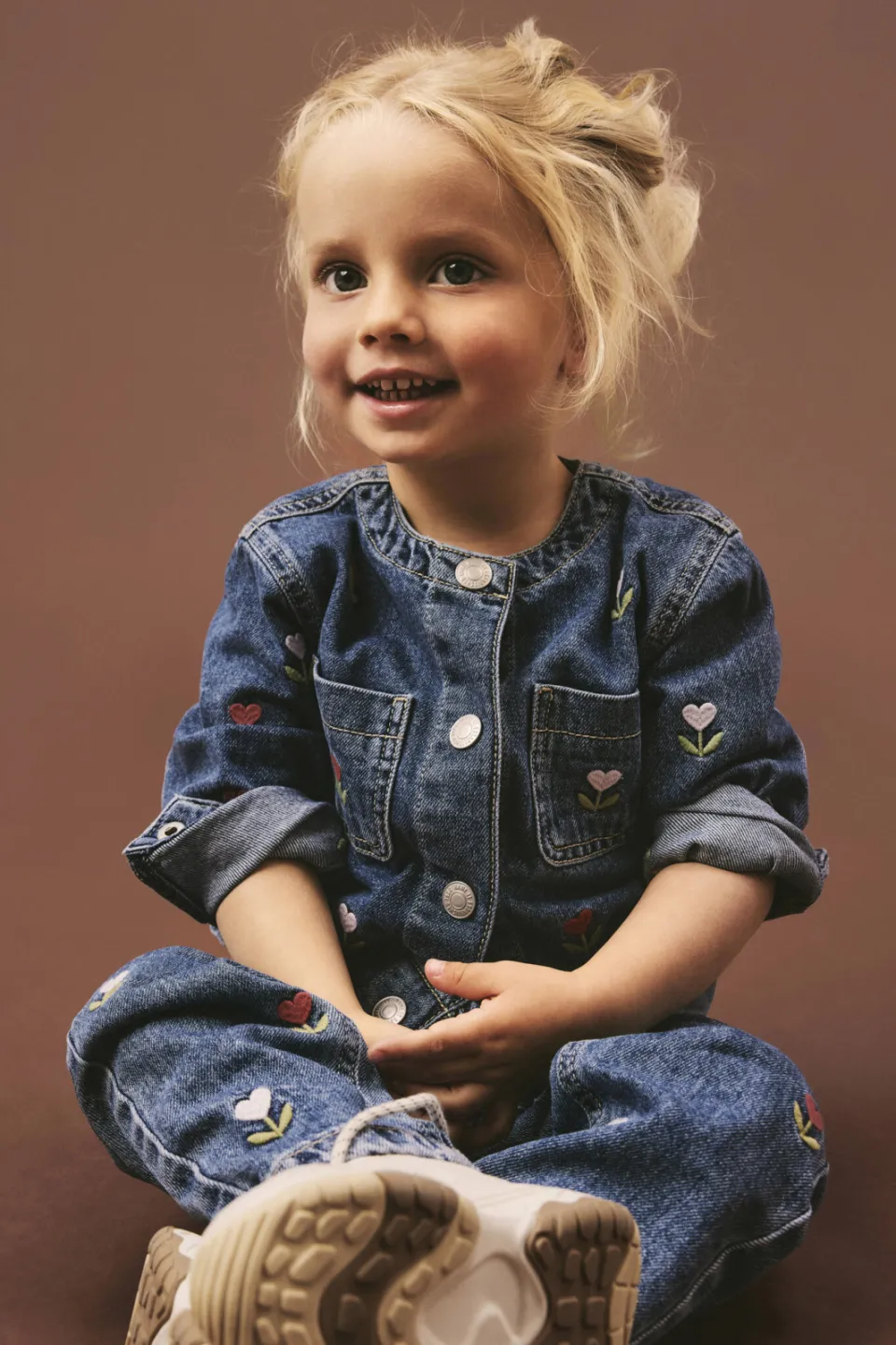 NAME IT MINI gebloemde mom jeans met borduursels - mediumblauw Medium Blue Denim