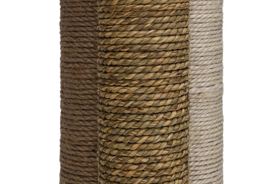 Designed by Lotte Willa houten krabpaal zand, foto 8