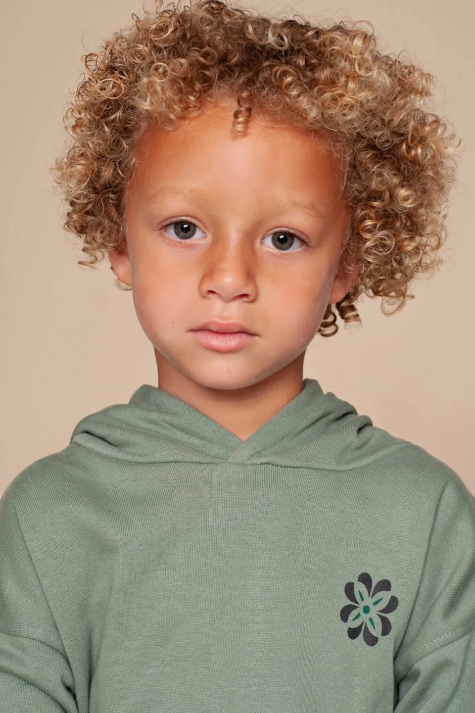 Quapi hoodie met backprint groen