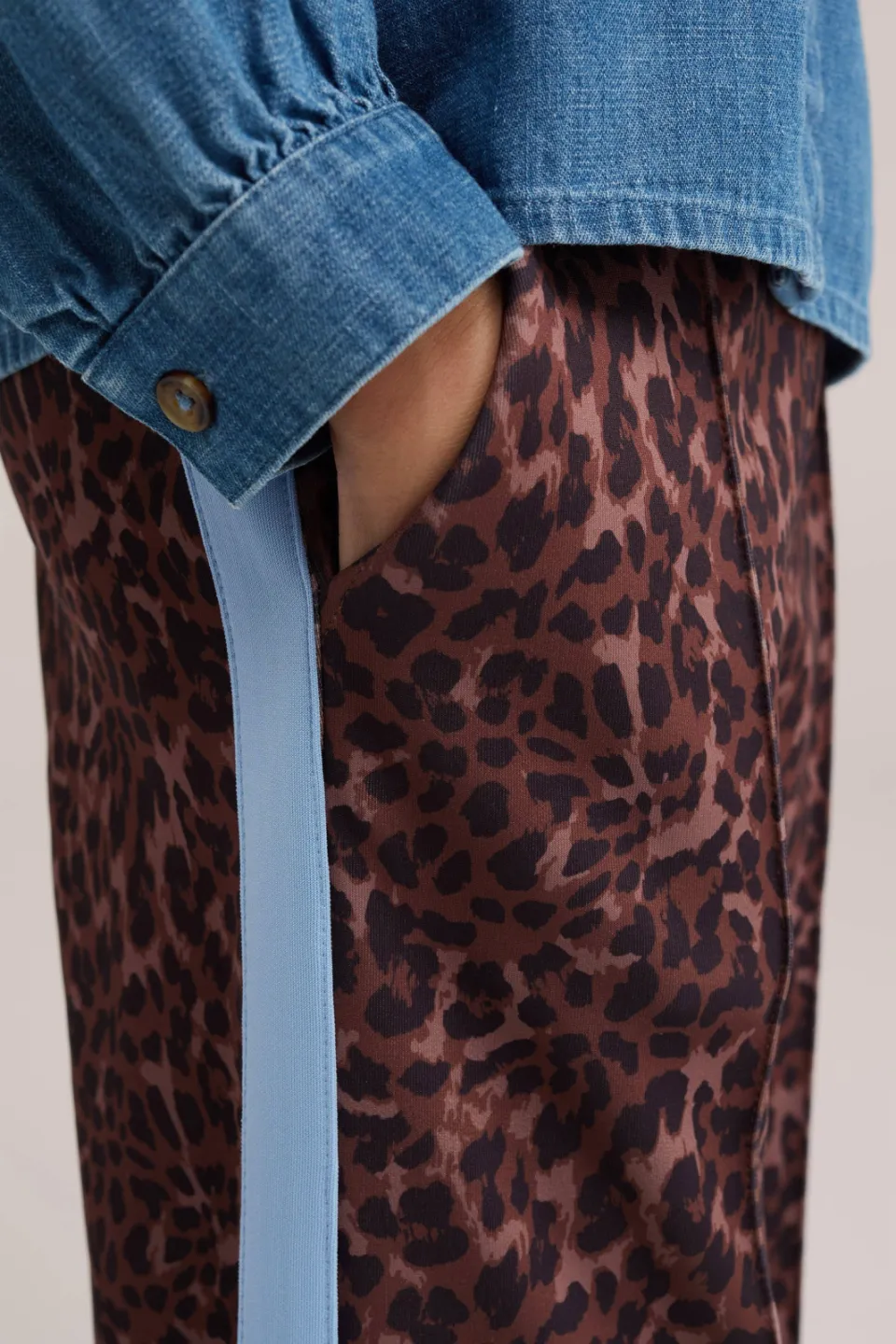 WE Fashion wijde broek panterprint bruin, foto 6