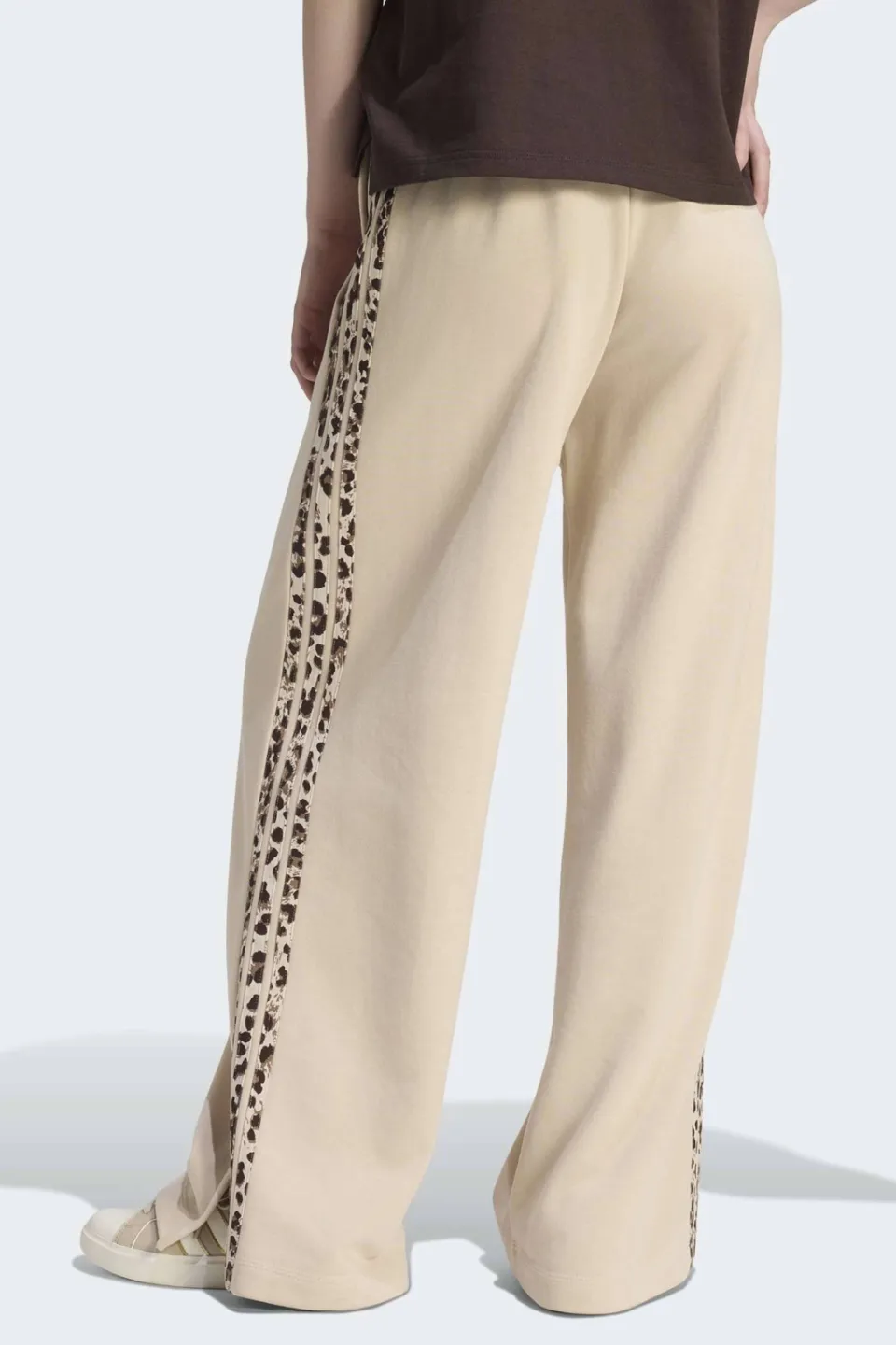 Adidas Seasonal Animal Print joggingbroek beige, foto 6
