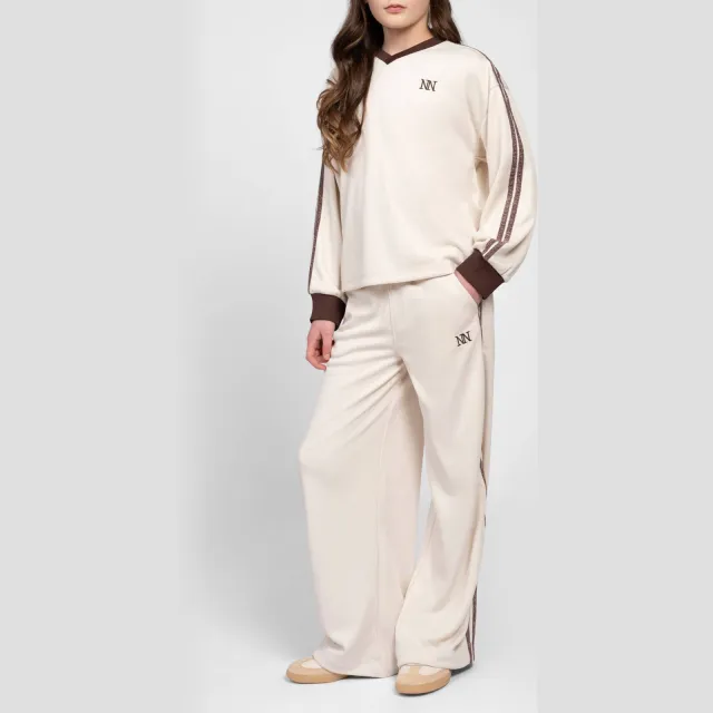 Nik & Nik longsleeve ecru met V-hals