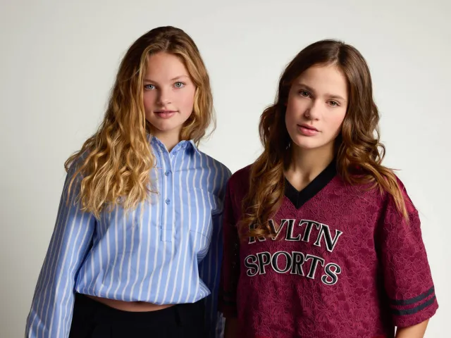 LOOXS 10sixteen rechtvallende blousetop lichtblauw