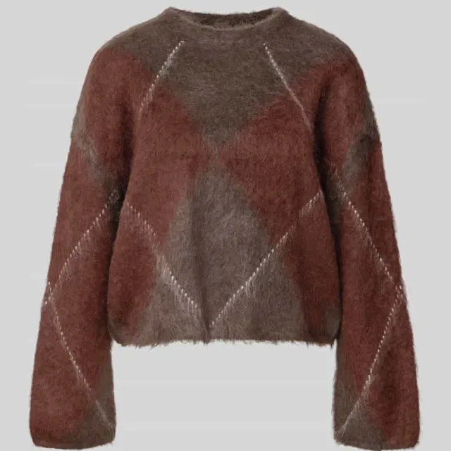 Y.A.S. Gebreide pullover in all-over look met ronde hals Bruin