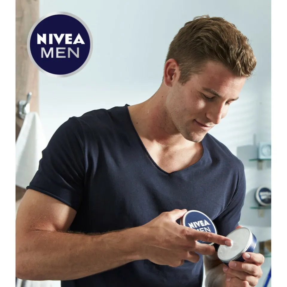 1+1 gratis: NIVEA Men Scheerschuim Sensitive 250 ml, foto 2