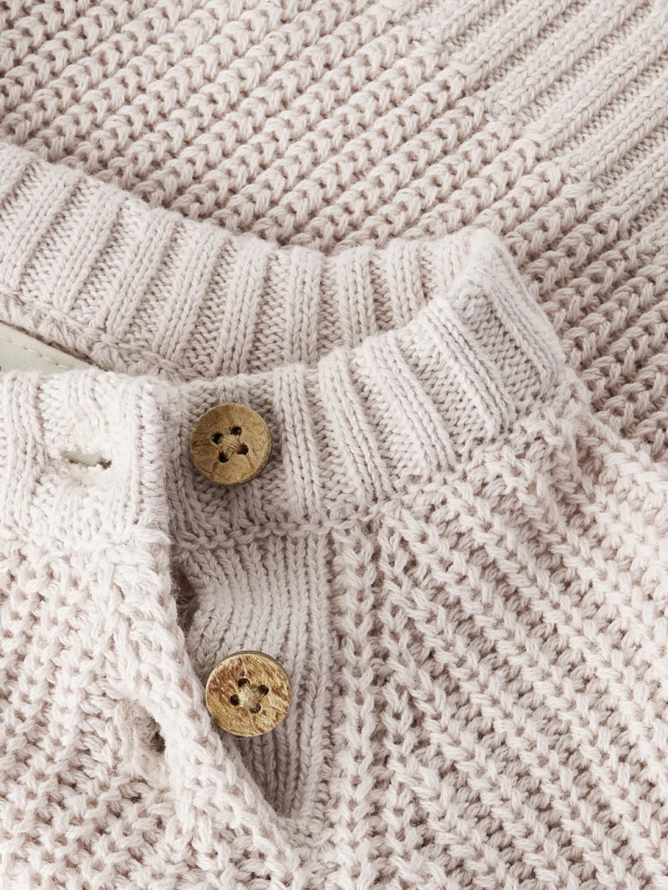 Lil' Atelier BABY katoenen regular fit gebreide trui met borduursels en print - lichtroze, foto 3