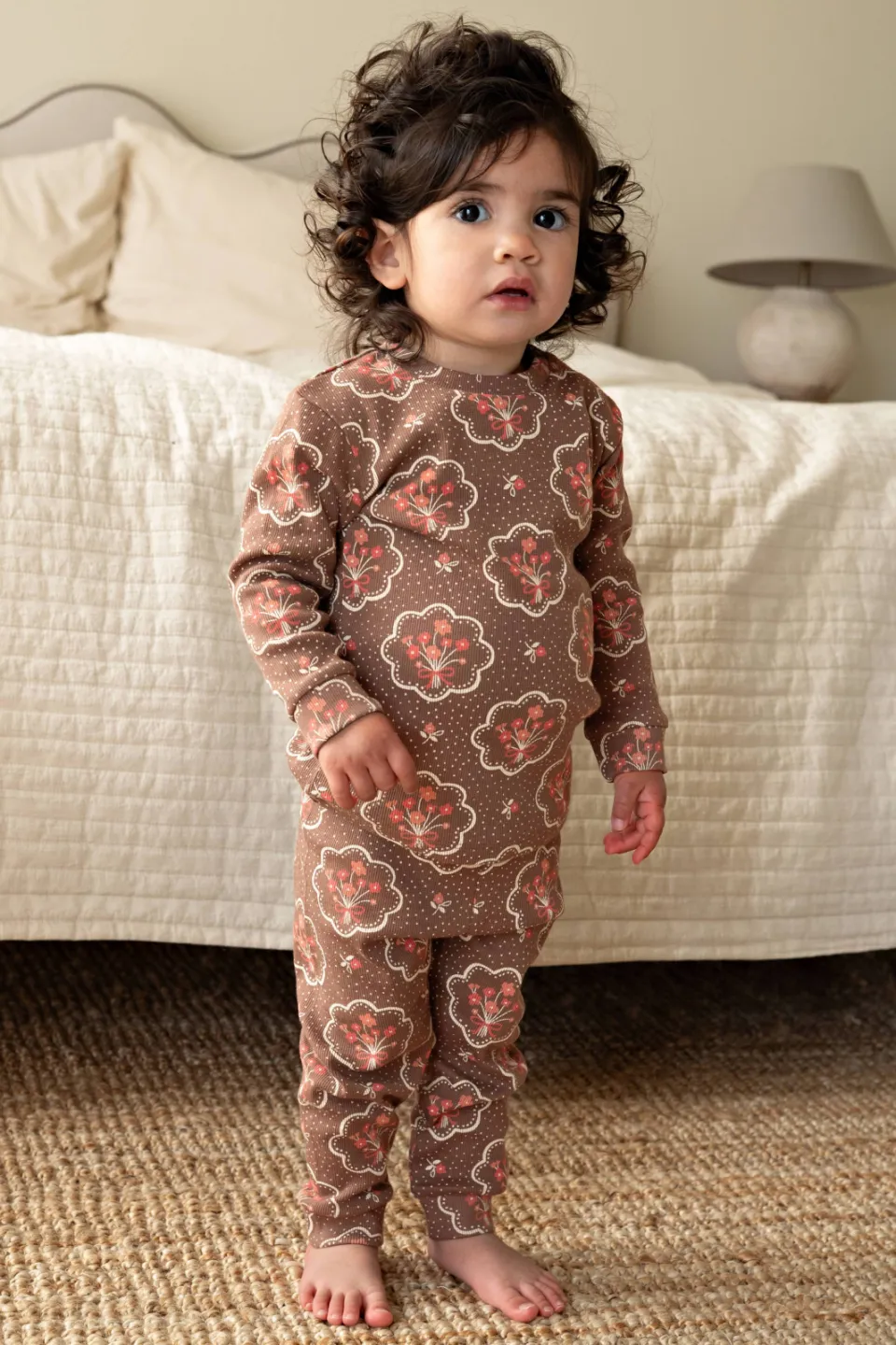Feetje gebloemde pyjama bruin Bruin/beige/rood