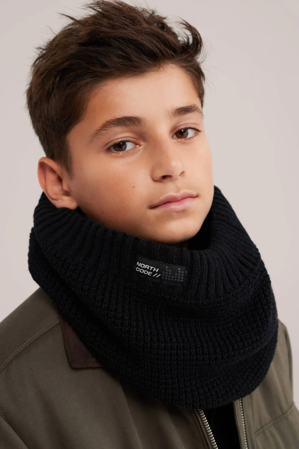 WE Fashion colsjaal zwart, foto 3