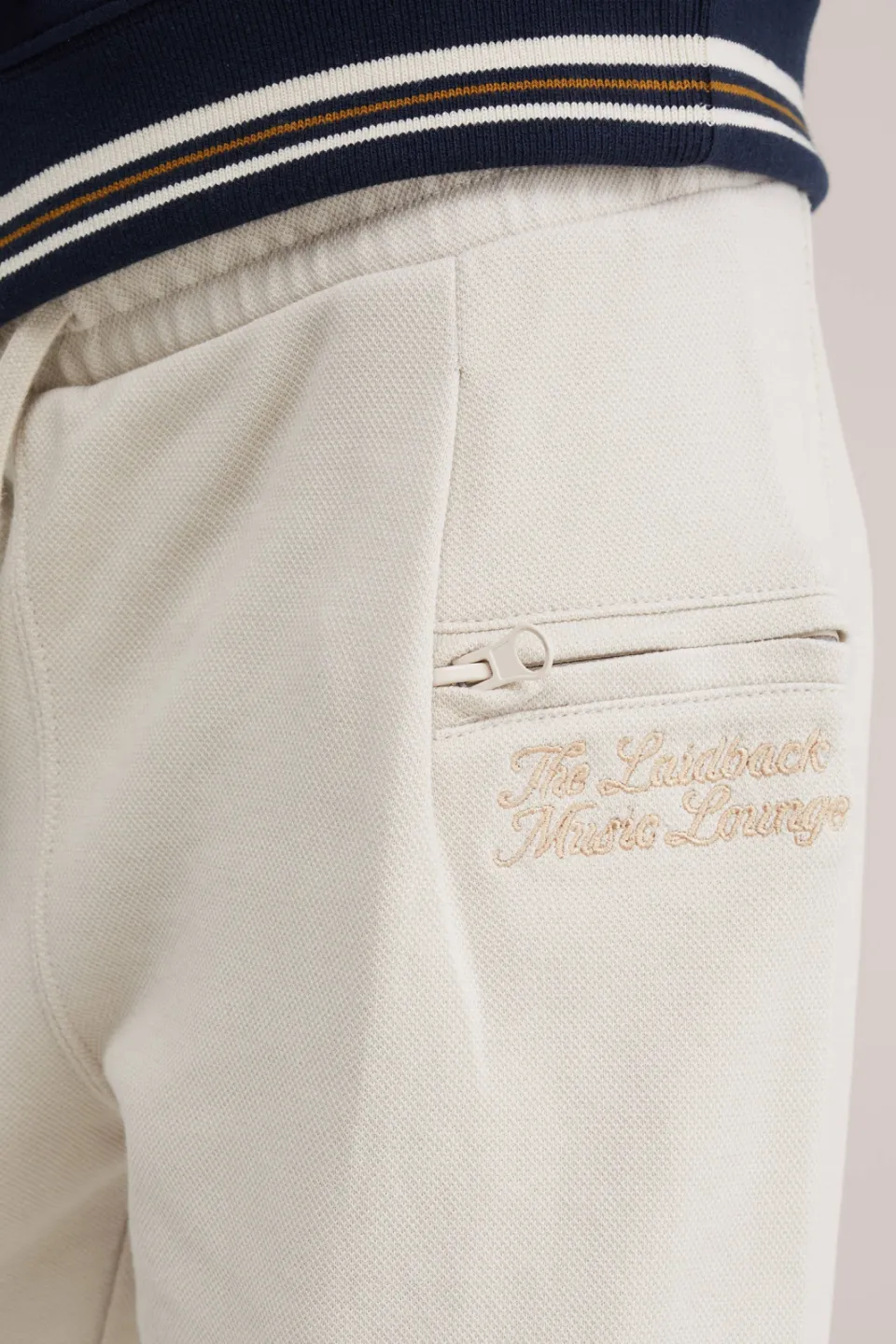 WE Fashion sweat regular fit joggingbroek beige, foto 5