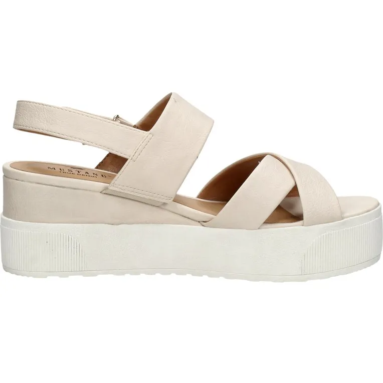 Mustang sandalen met plateauzool gebroken wit