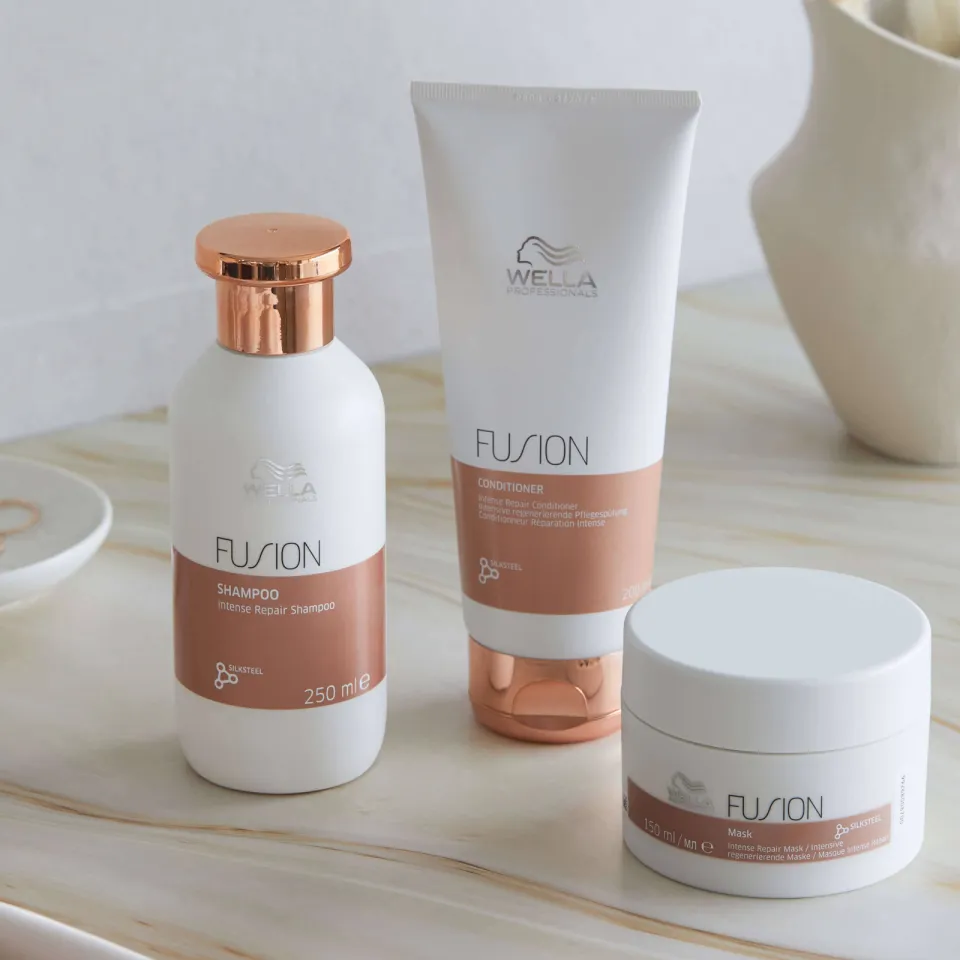 Wella Professionals Fusion Intense Repair shampoo, foto 3