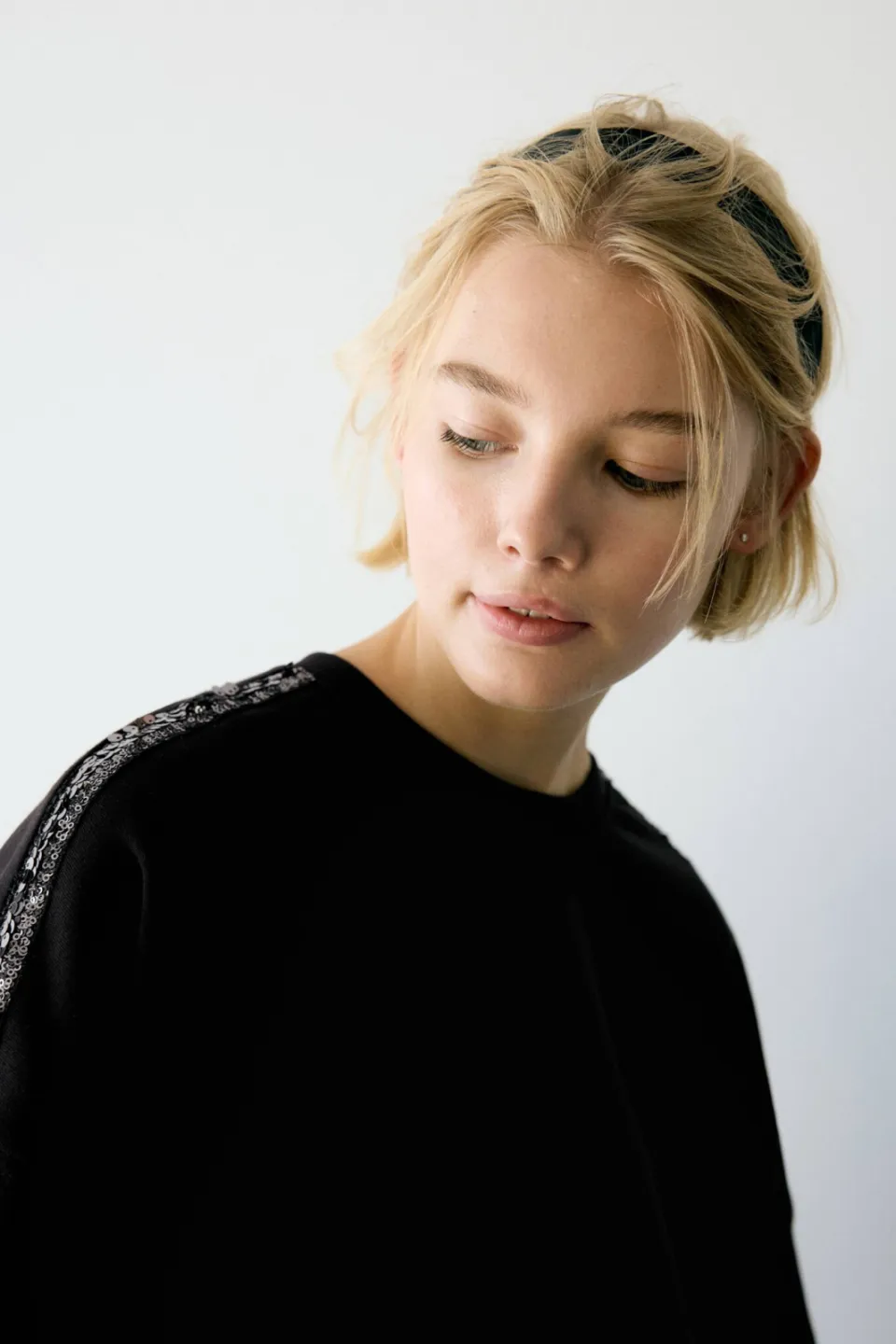 Mango TEEN sweater met glitters - zwart, foto 5