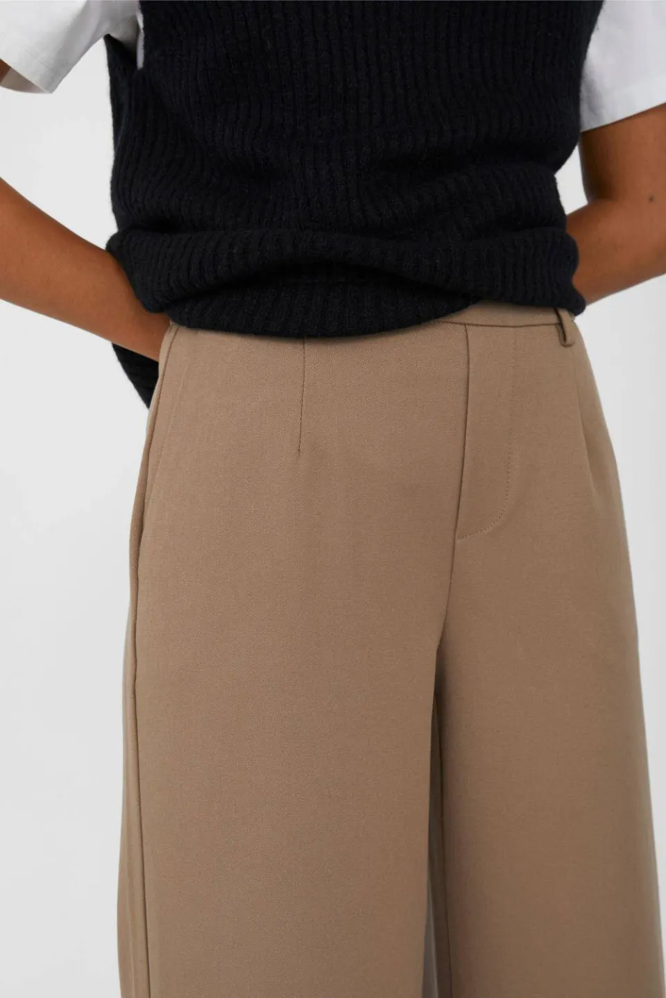 Object wide leg pantalon OBJLISA van polyester taupe, foto 5