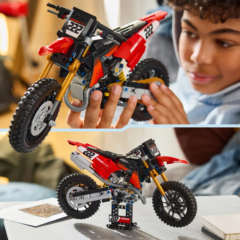 Lego Technic Ducati Desmo450 MX Factory Motor Speelgoed 42238, foto 7