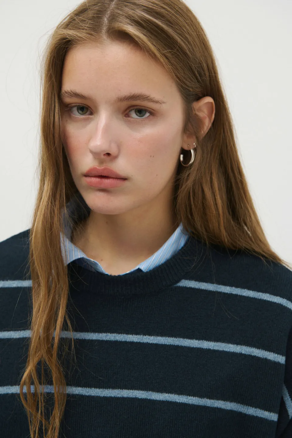Mango TEEN gebreide gestreepte trui - donkerblauw, foto 5