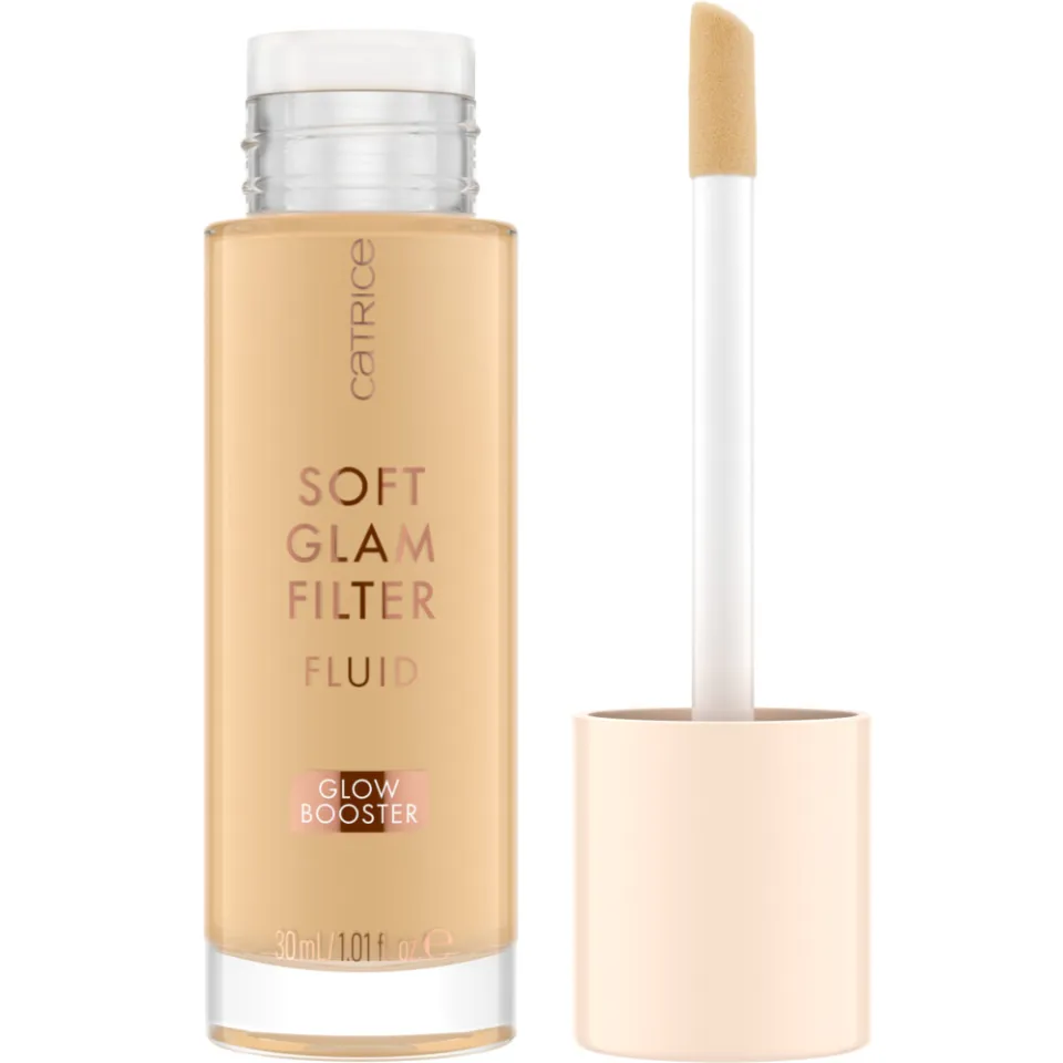 Catrice Soft Glam Filter Fluid foundation 020 light-medium bruin, foto 2