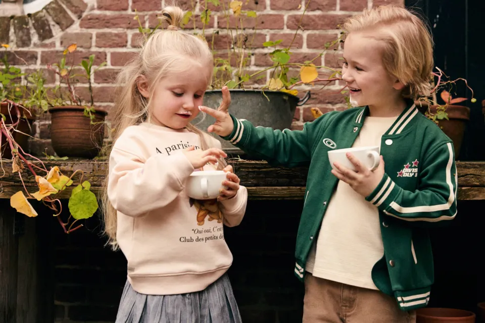 Daily7 rechtvallende sweater met print - crème Creme