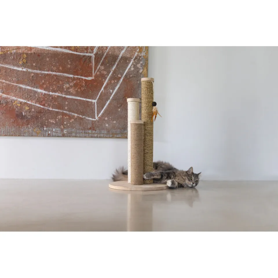 Designed by Lotte Willa houten krabpaal zand, foto 6