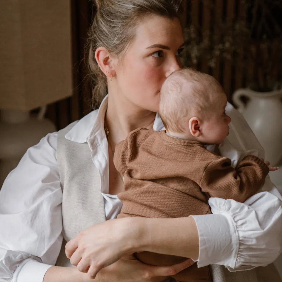 Dirkje baby sweater bruin