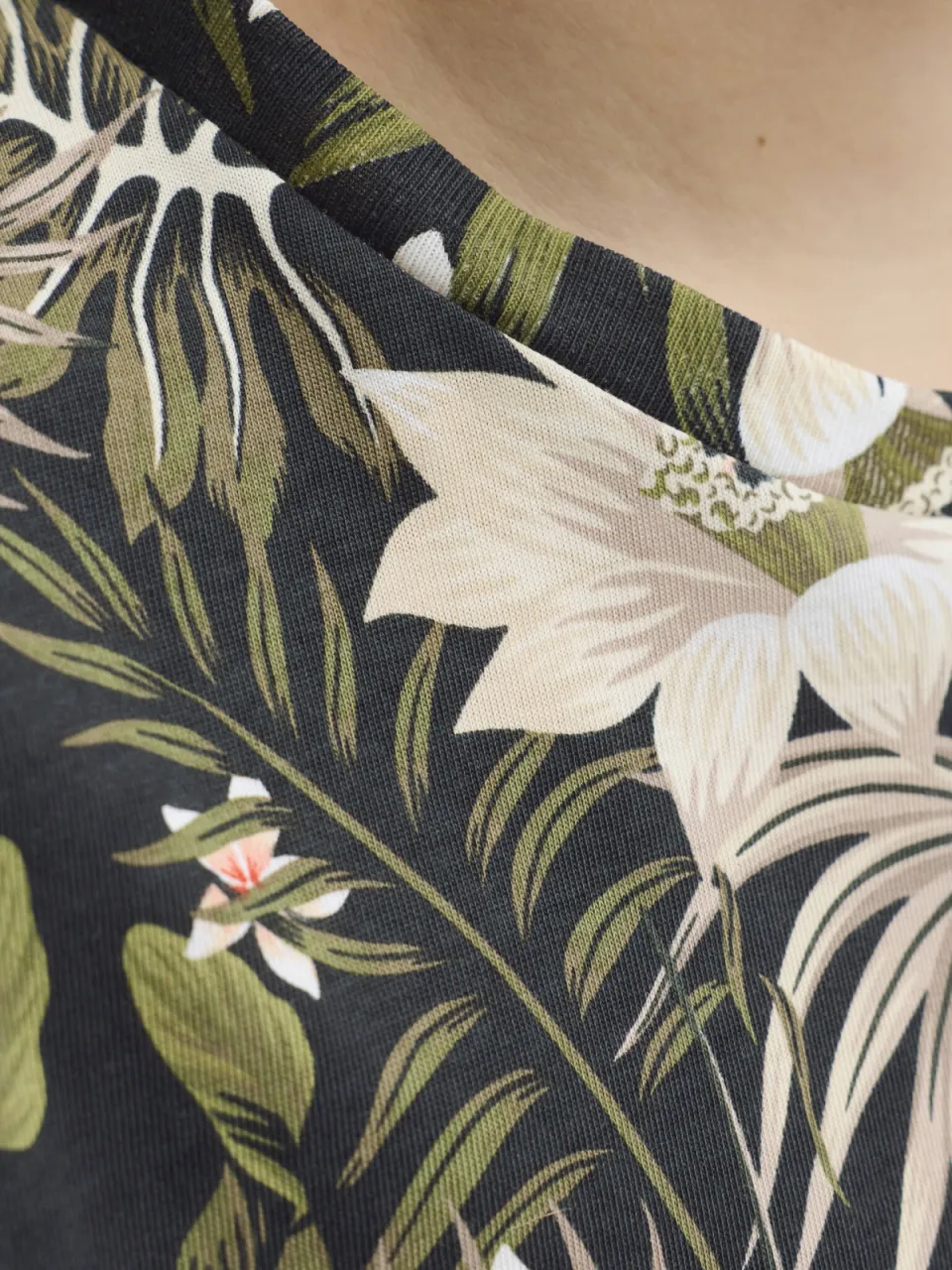 JJ Rebel JUNIOR T-shirt zwart met all-over print, foto 6