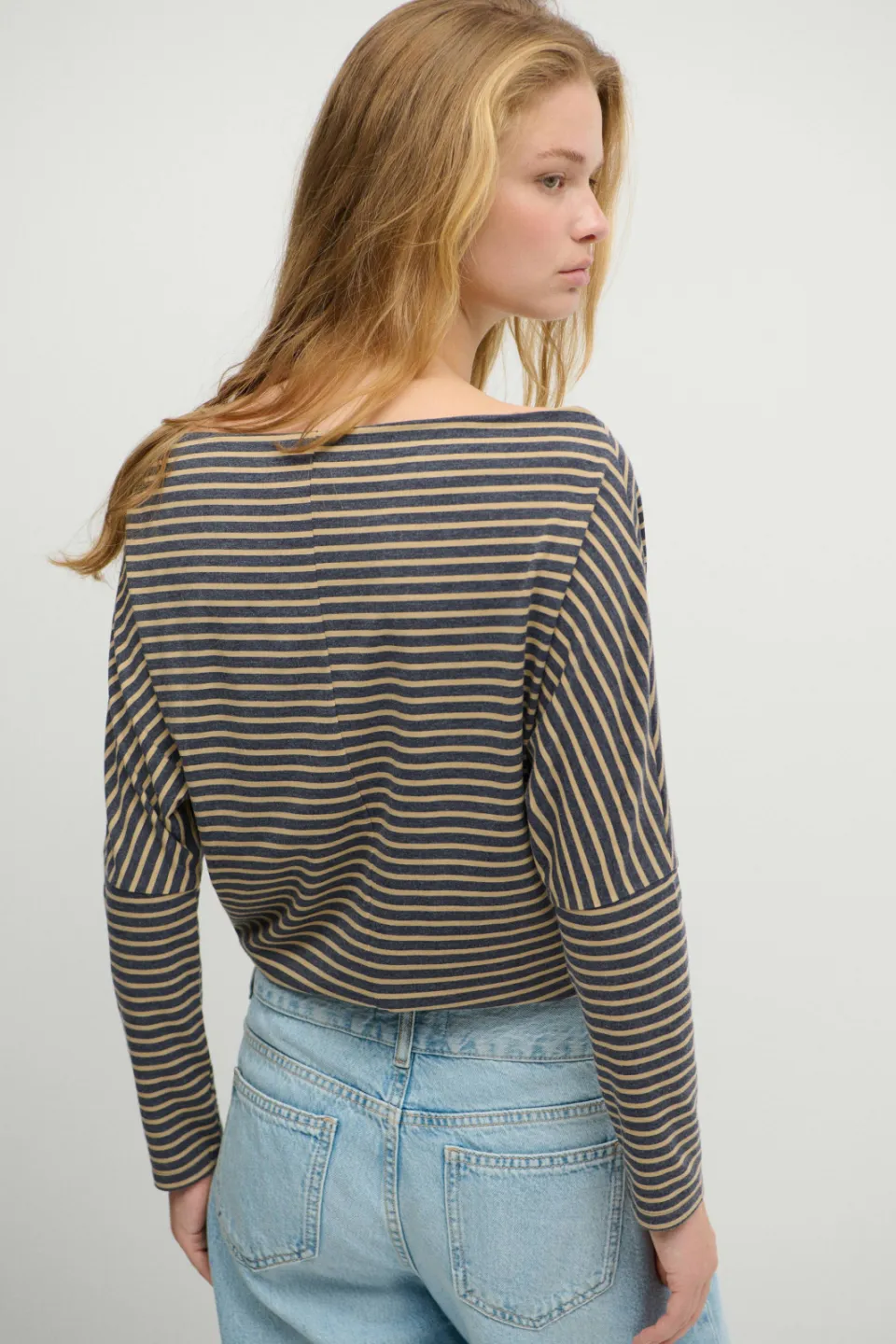 Mango Teen gestreepte longsleeve marineblauw zand, foto 4