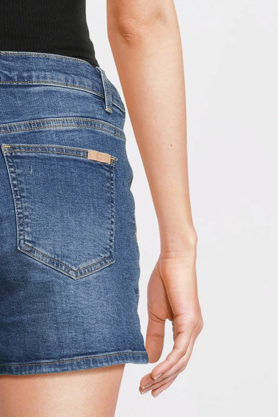 LOVE2WAIT low waist zwangerschapsshort stonewashed blauw, foto 6