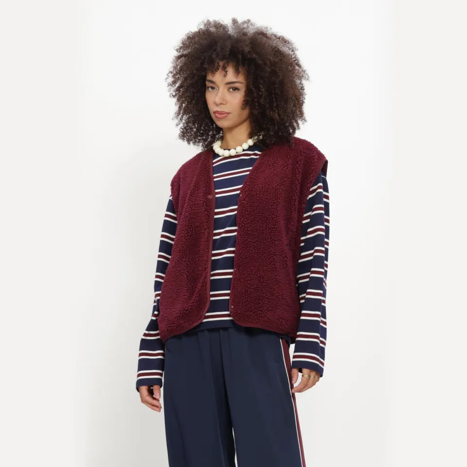 Catwalk Junkie rechtvallend teddy gilet - donkerrood, foto 2