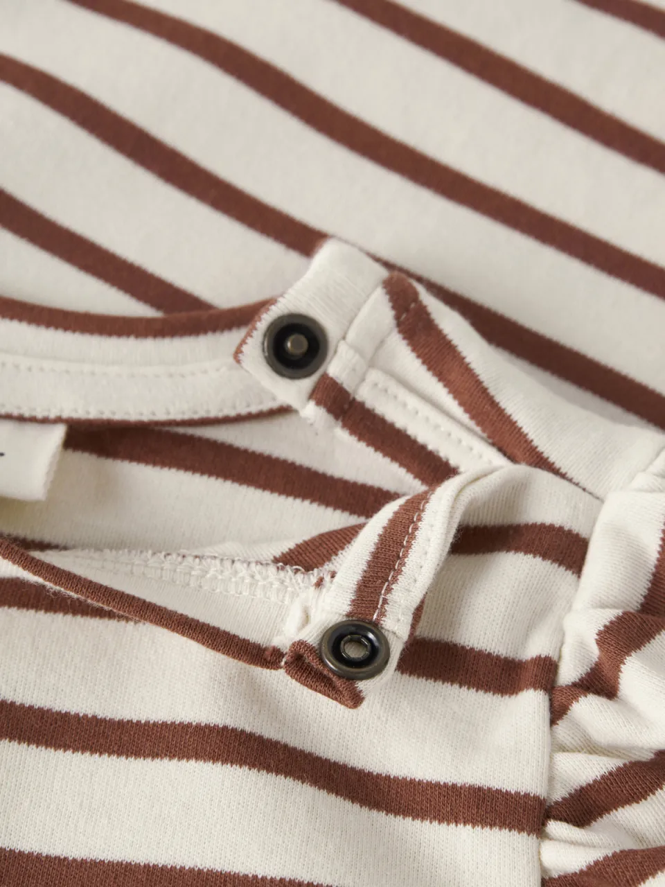 Lil' Atelier Nbflimia Mia romper offwhite bruin, foto 6
