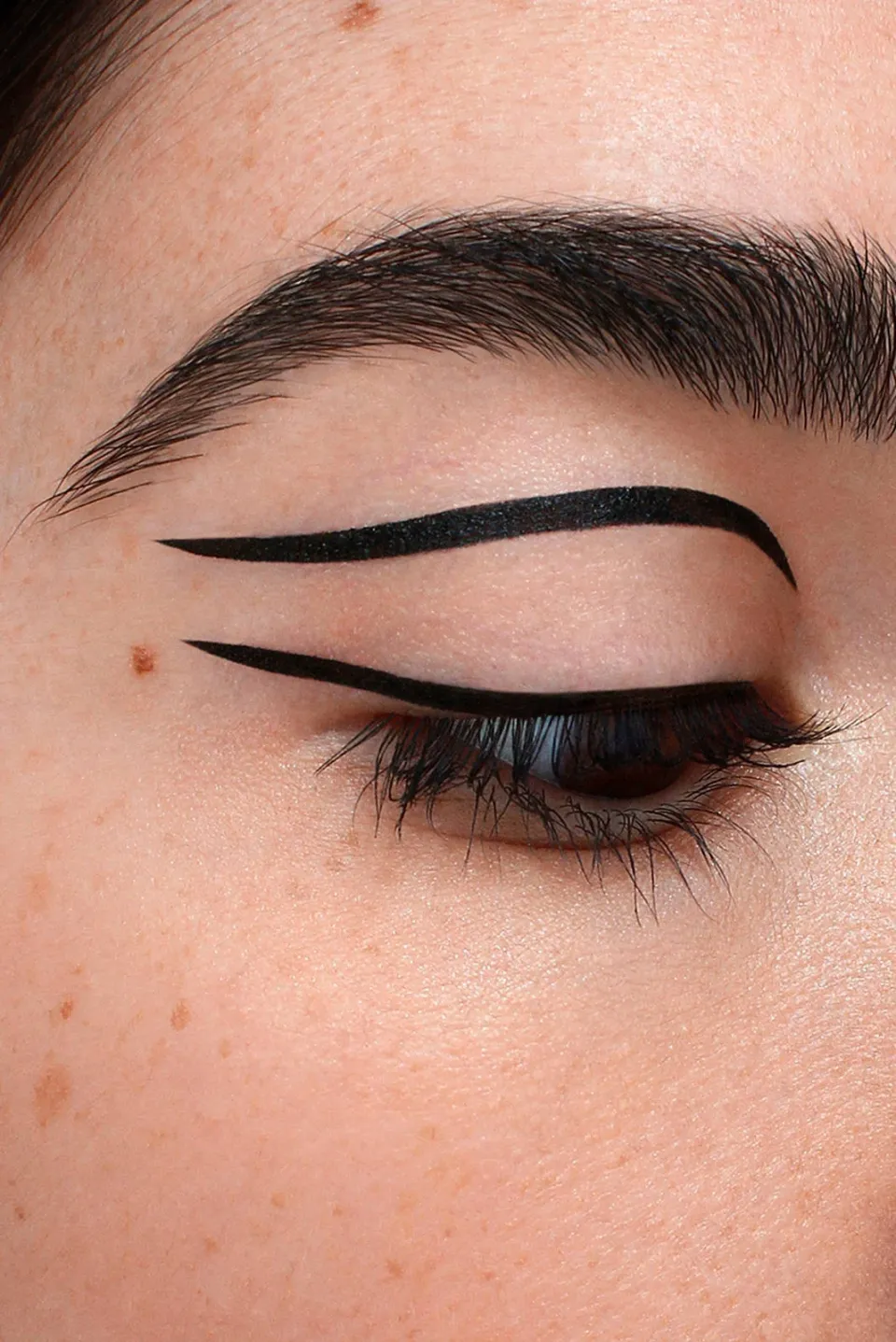Rimmel London Wonder'Ink eyeliner 001 zwart, foto 3