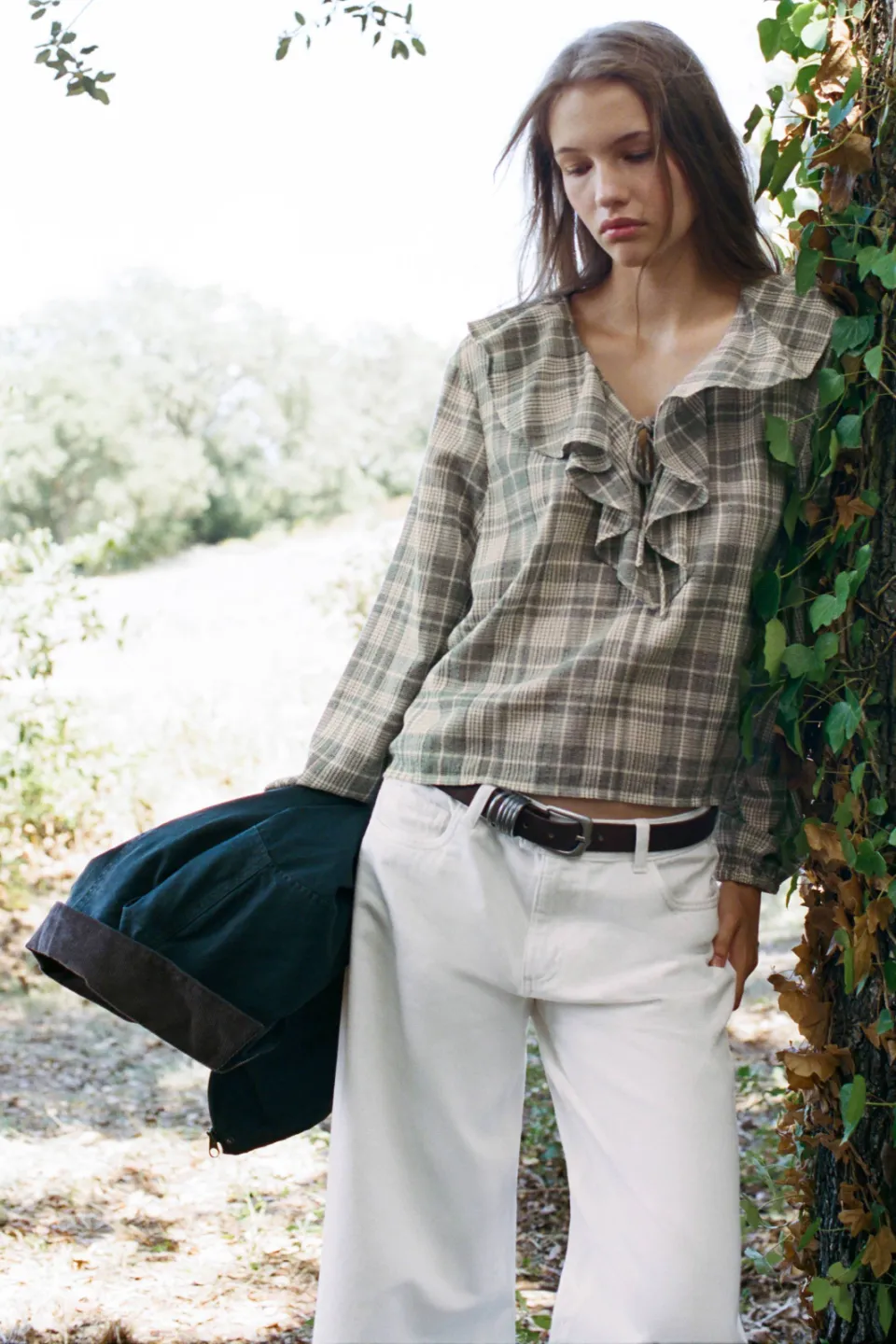 Mango Teen rechtvallende geruite blousetop met ruches beige/wit/zwart