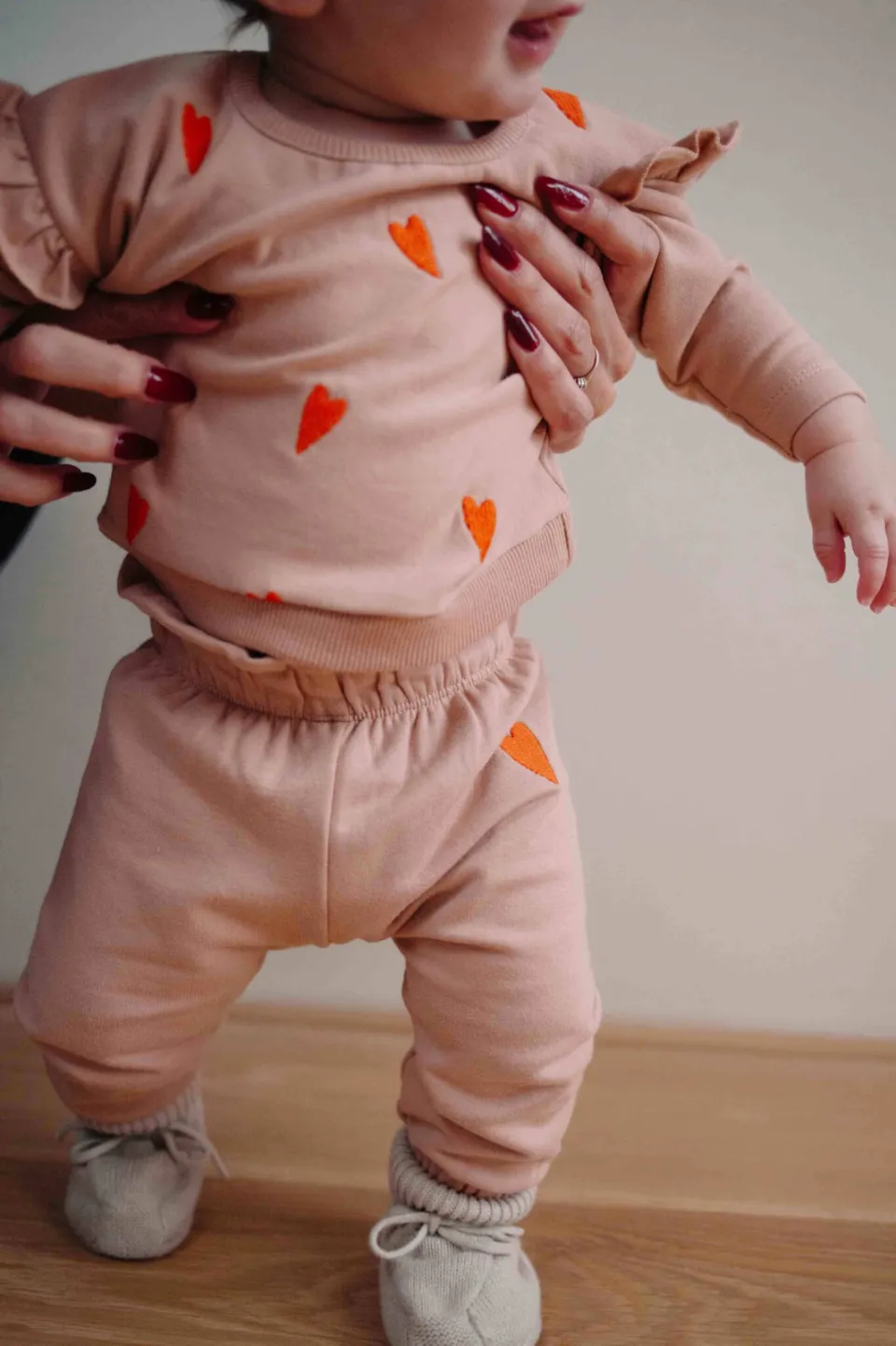 Riffle Amsterdam sweater met ruches en hartjes - lichtbruin/oranje, foto 4