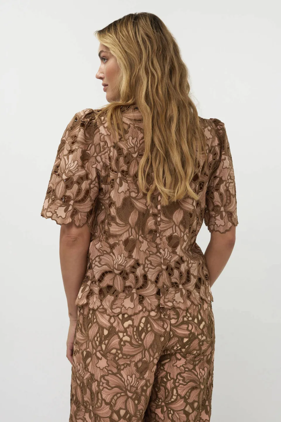 AMAYA Amsterdam Meggan top bruin, foto 2