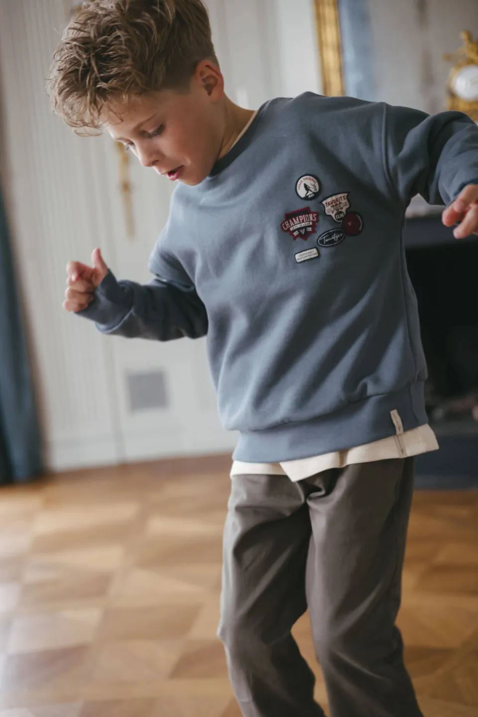 LEVV sweater met borduursels - blauw, foto 4