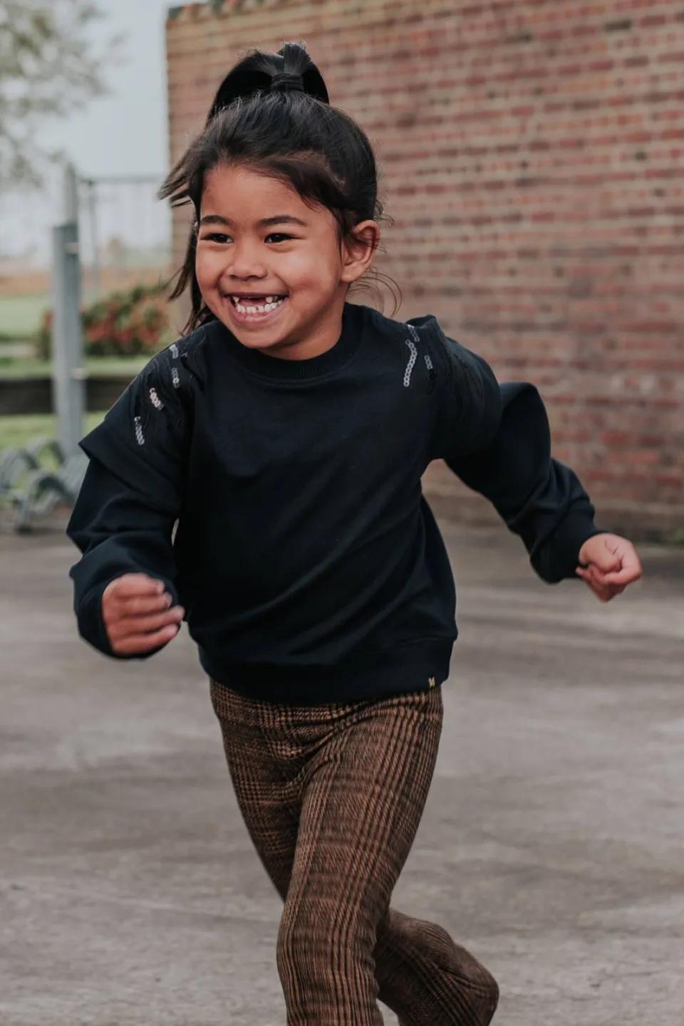 Koko Noko rechtvallende sweater met pailletten - zwart, foto 6
