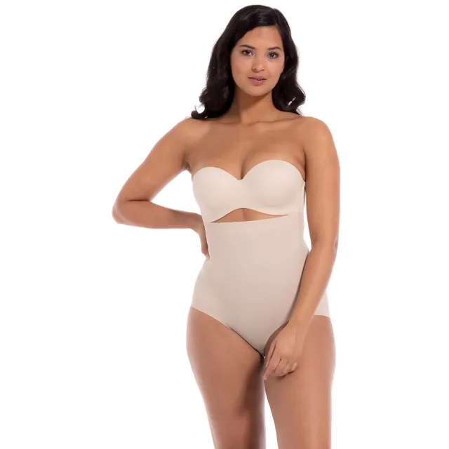 MAGIC Bodyfashion seamless high waist sterk corrigerende slip Maxi Sexy Hi lichtbeige