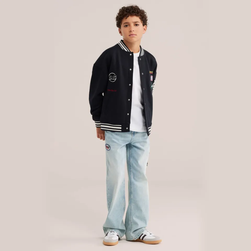 WE Fashion Bad Boys junior wide leg jeans met patches - light blue denim, foto 3